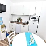 Dili Διαμέρισμα Vir
